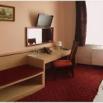 Vinci Airport 3* Modlniczka