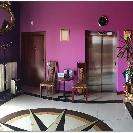 Hotel Vinci Airport